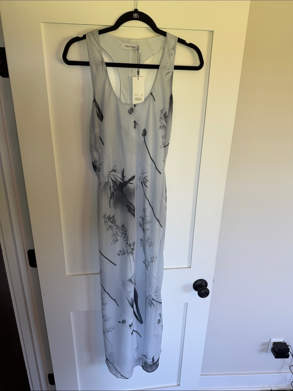 Calvin Klein Light Gray Floral Scoop-Neck Maxi Dress